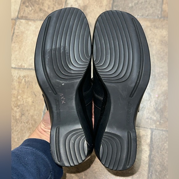 Rockport Size 6 - Picture 5 of 8